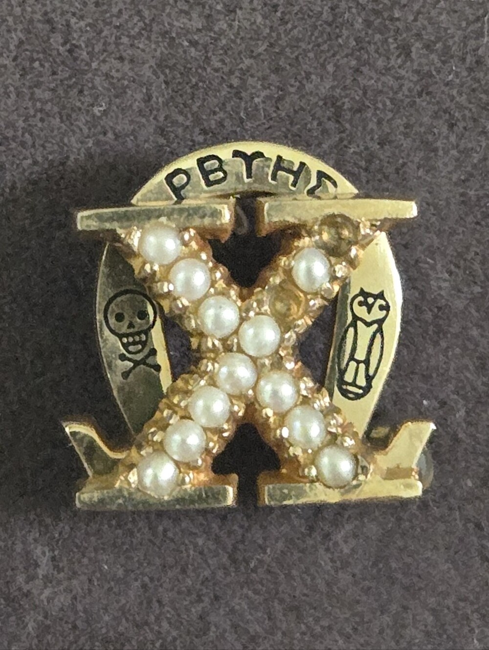 10k Gold & Pearl Chi Omega Sorority Member Badge